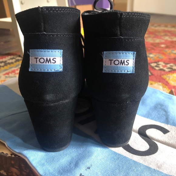 TOMS Desert Wedge Shoes - Picture 4 of 5
